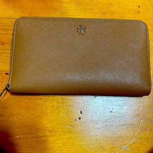 Tory Burch Continental tan zip wallet